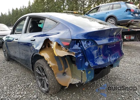 2024 Tesla Model Y Long Range Dual Motor All-Wheel Drive из США, поврежденный, VIN 7SAYGAEEXRF206288